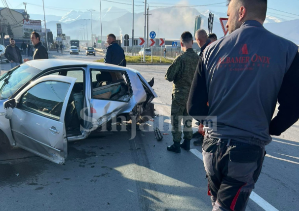 Aksident i rëndë , vetura bëhet llom – FOTO